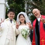 結婚式、神父さんと一緒に①